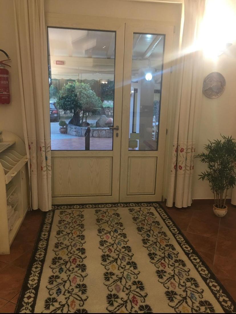 Hotel La Palma サン・テオドーロ エクステリア 写真